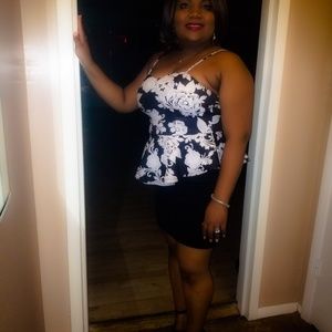 Meet your Posher, Sagine